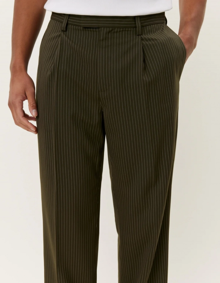 GREEN PINSTR