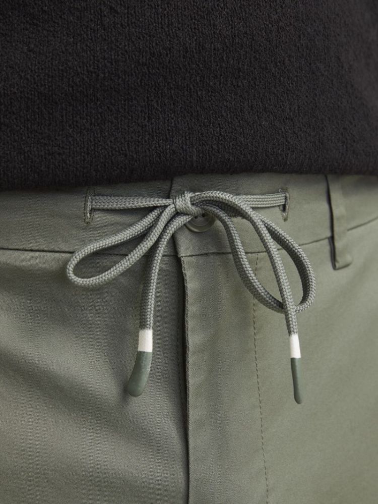 MULLED BASIL