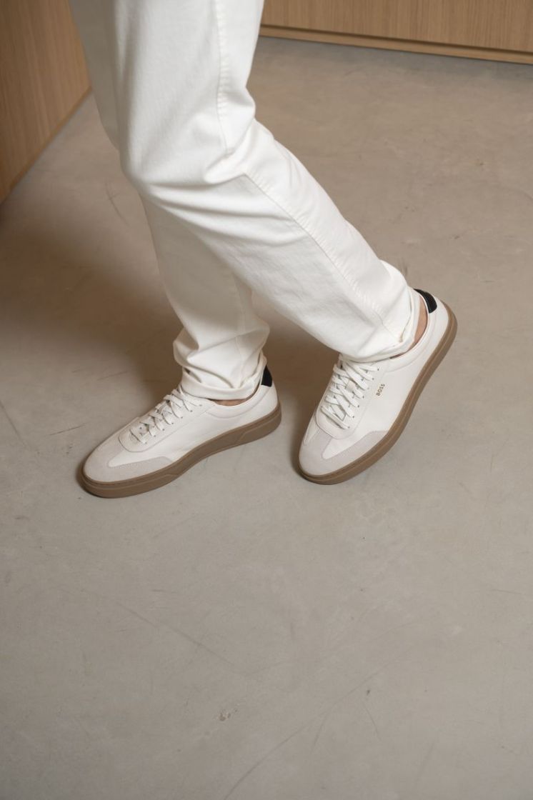 122 OPEN WHITE