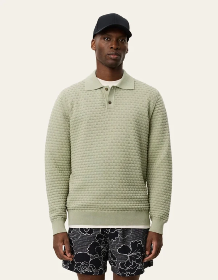 571 TEA GREEN