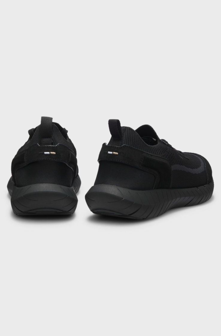 005 BLACK