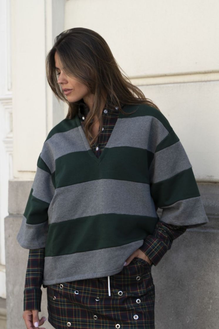 GREY/GREEN