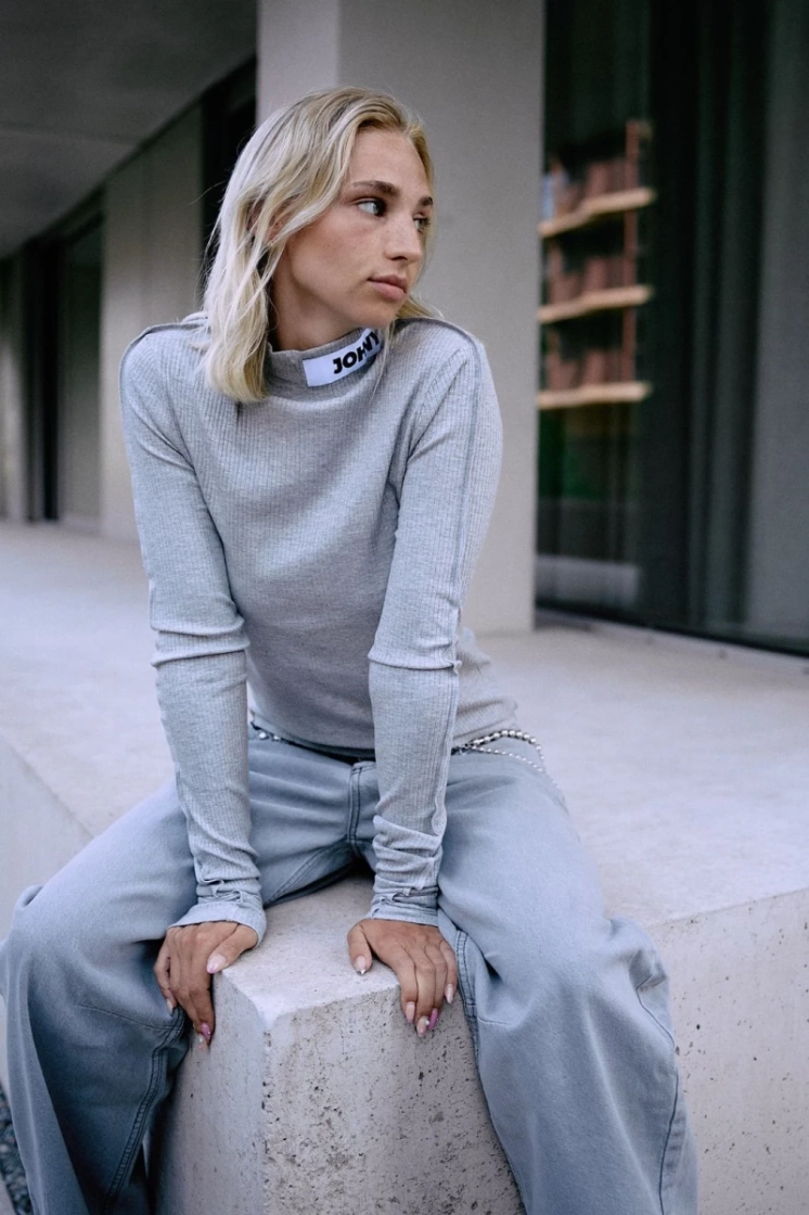 GREY
