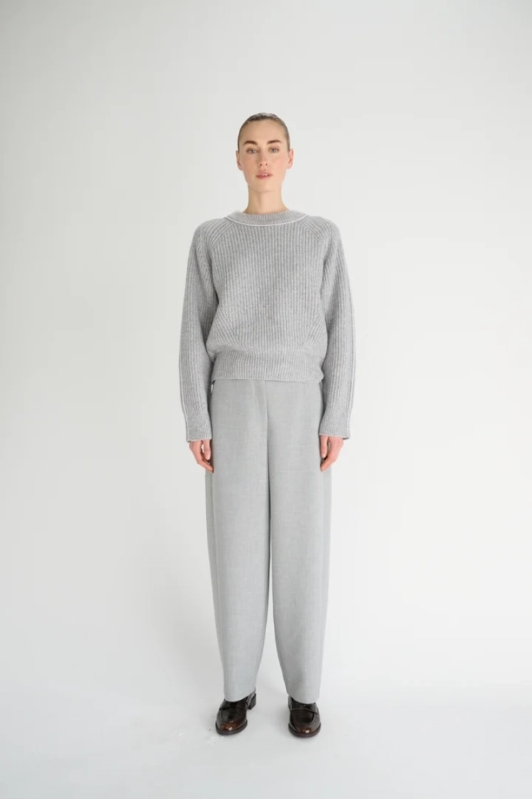 LIGHT GREY