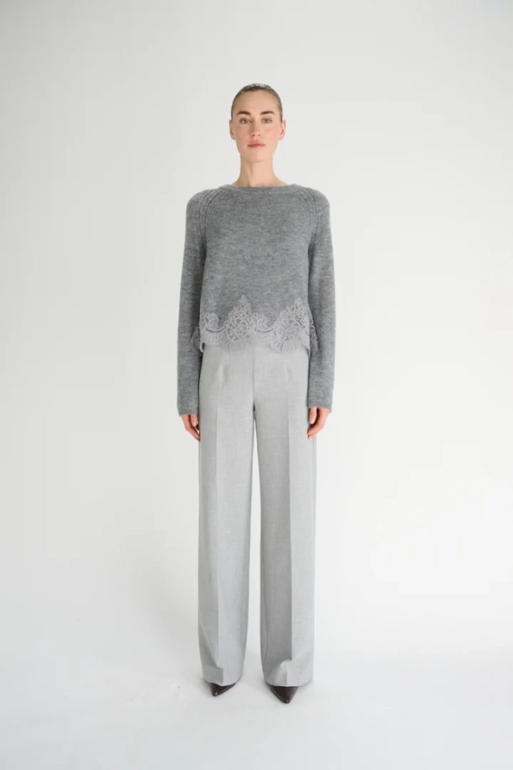 LIGHT GREY
