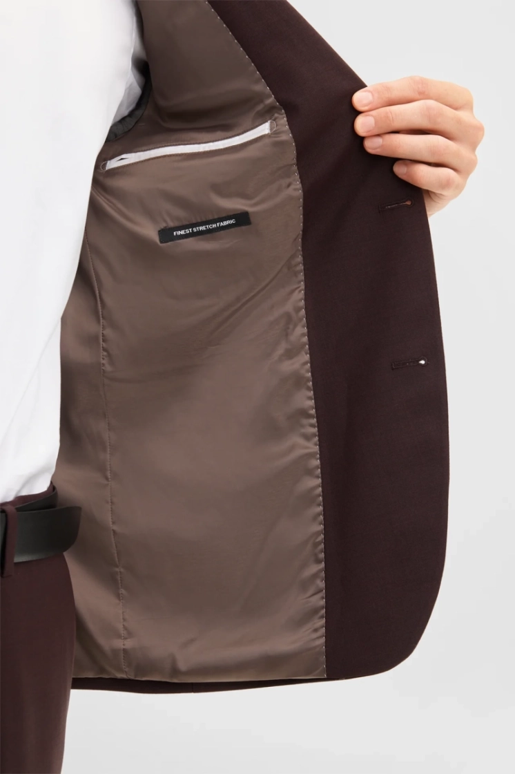 10104095 30103753 605 DARK RED