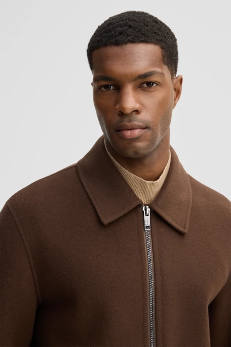 10101645 30104243 204 DARK BROWN